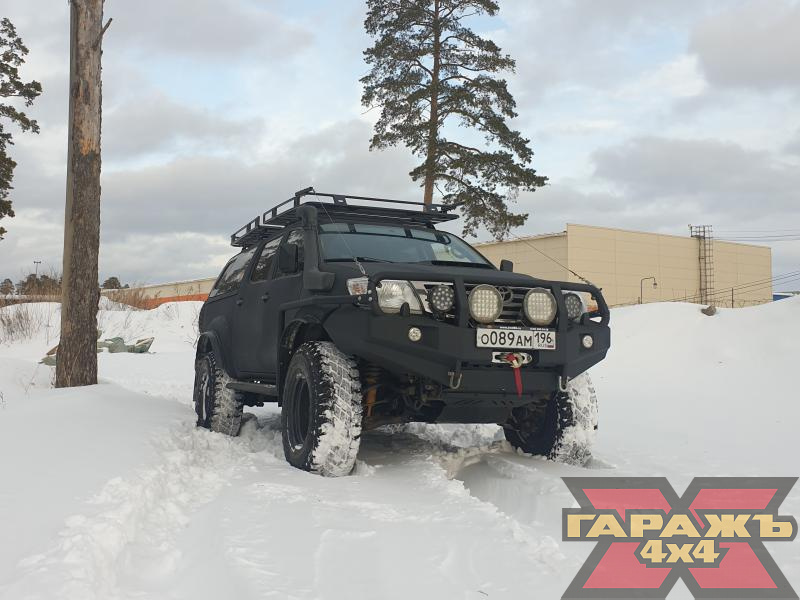 Toyota Hilux MT 35 Black Raptor