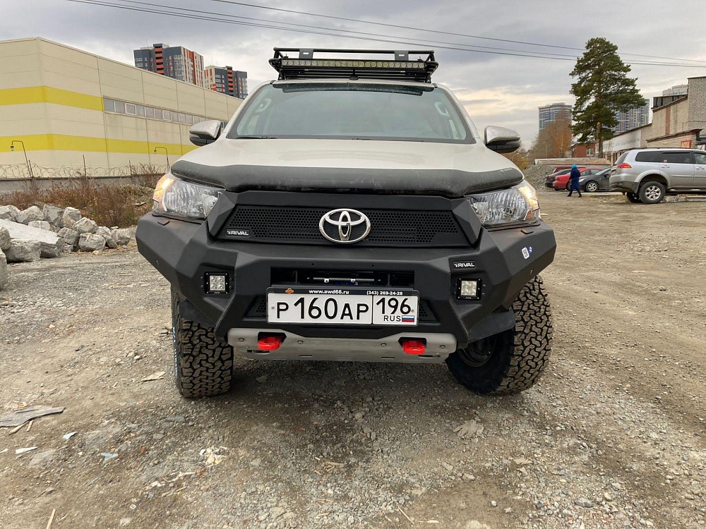 Toyota Hilux AT