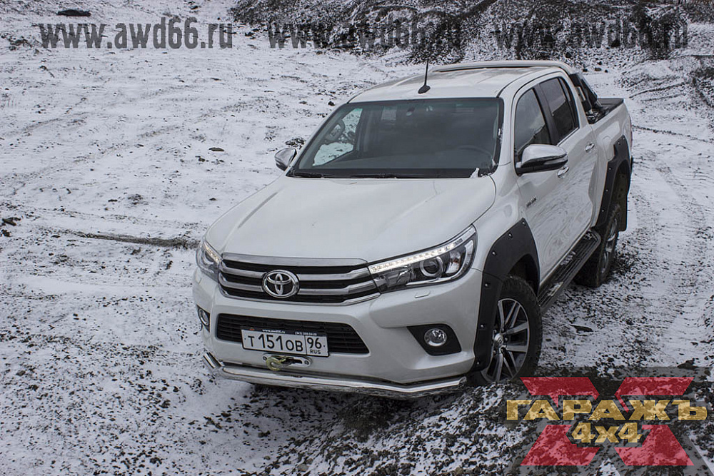 Toyota HiLux revo AT 32 лайт