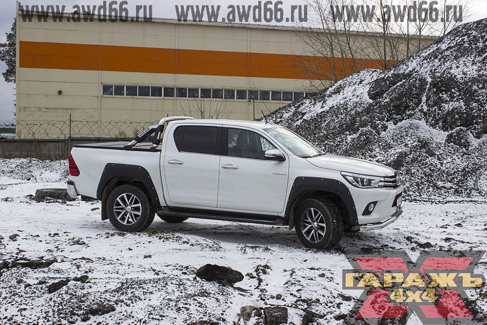 Toyota HiLux revo AT 32 лайт