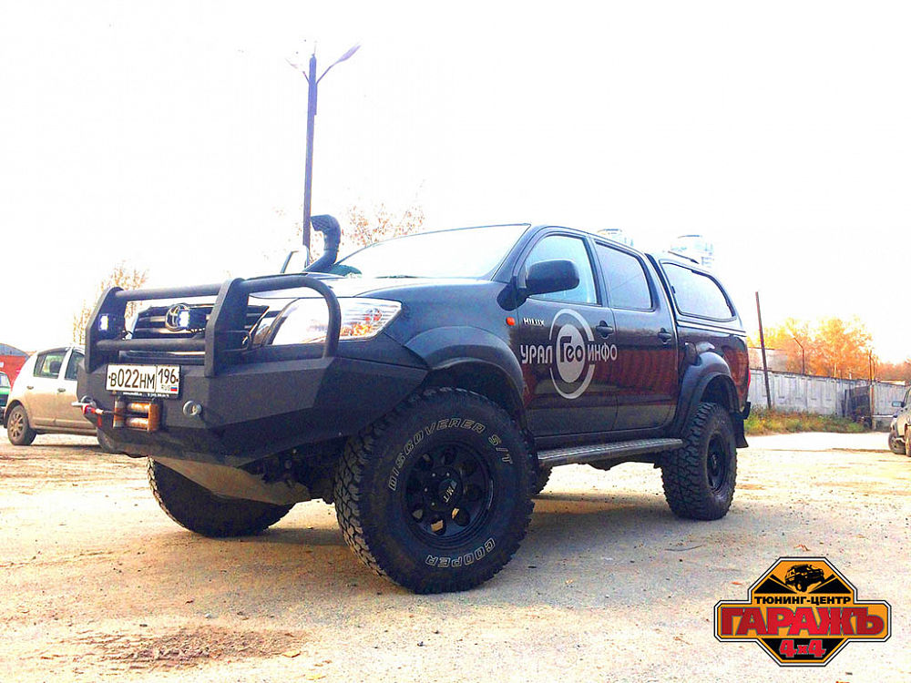 Toyota Hilux MT 35 Black Raptor