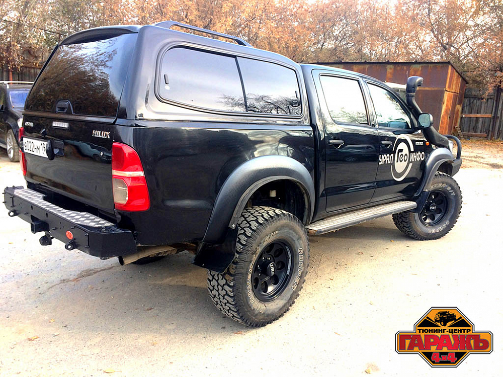 Toyota Hilux MT 35 Black Raptor