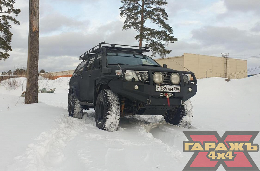 Toyota Hilux MT 35 Black Raptor