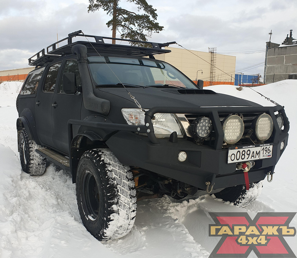 Toyota Hilux MT 35 Black Raptor